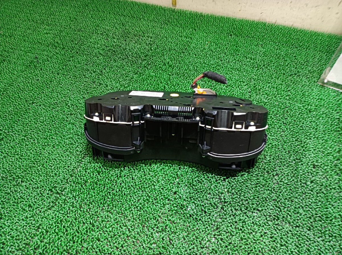 アウディ スピードメーター A4アバント DBA-8KCDN, 2010 #hyj NSP236021