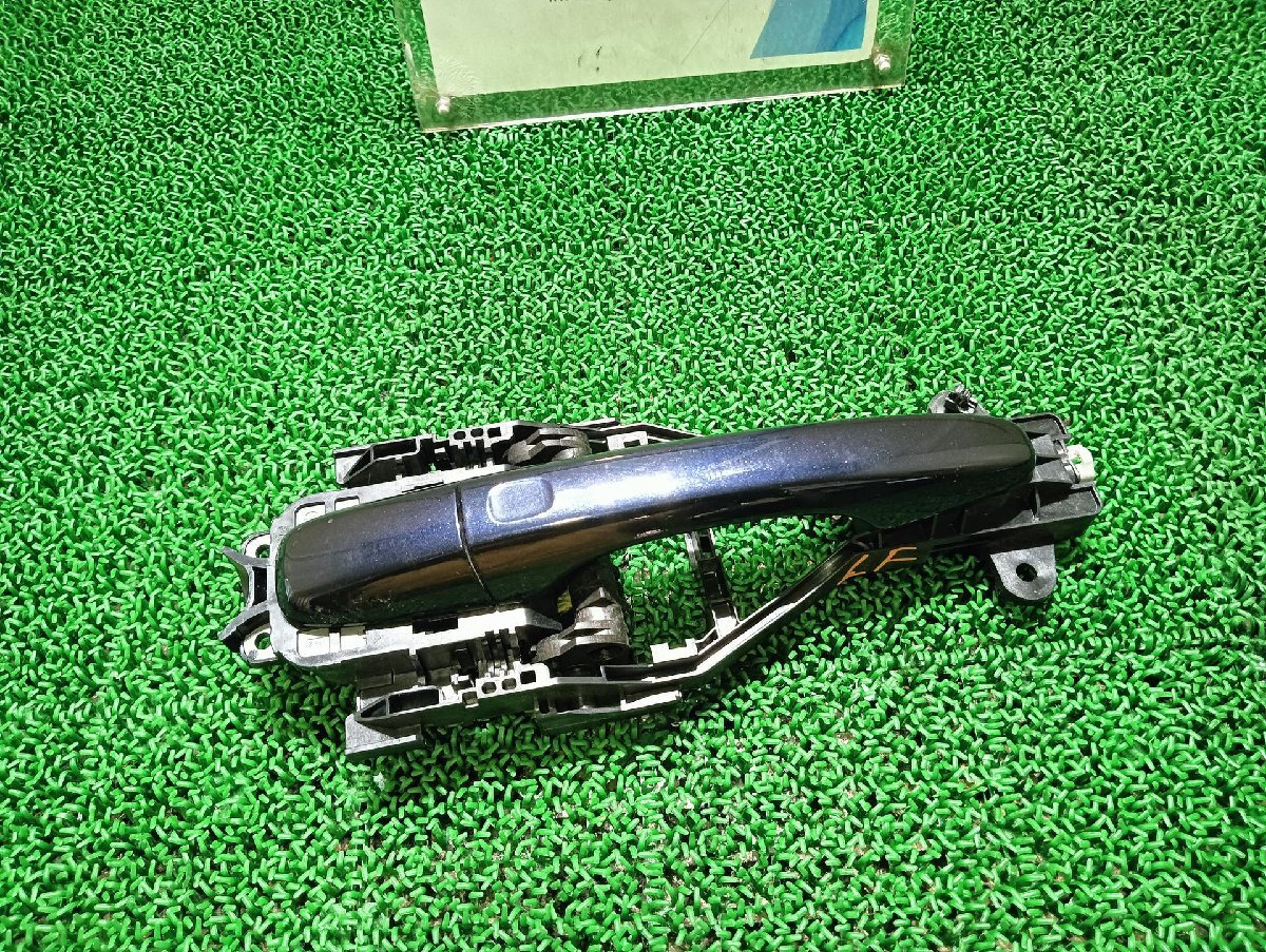 ボルボ 左フロントドアアウターハンドル V60 DBA-FB420, 2015 #hyj NSP232341