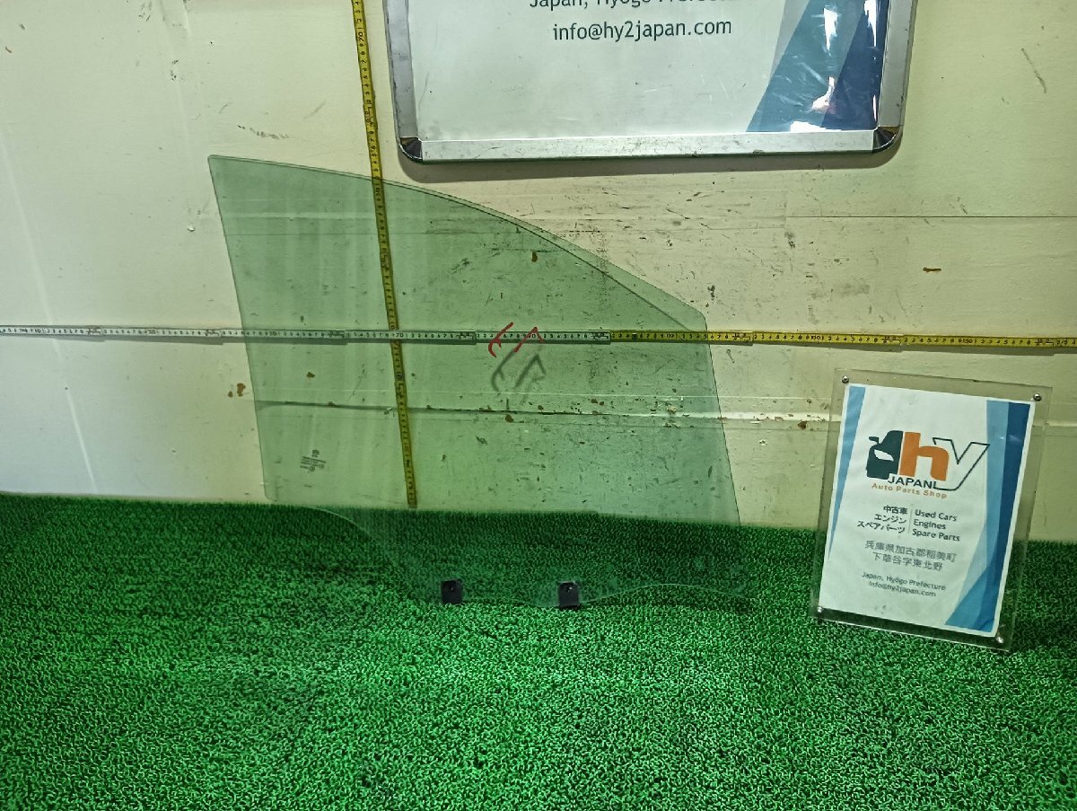 プジョー 左フロントドアガラス 208 ABA-A9CHM01, 2015 #hyj NSP235098