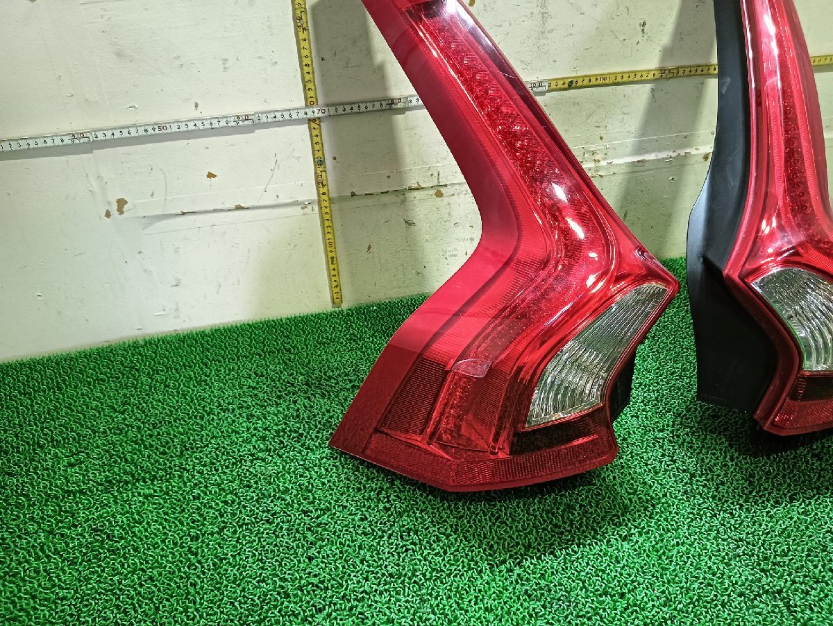  Volvo задний фонарь левый правый V60 DBA-FB4164T, 2012 #hyj NSP235112