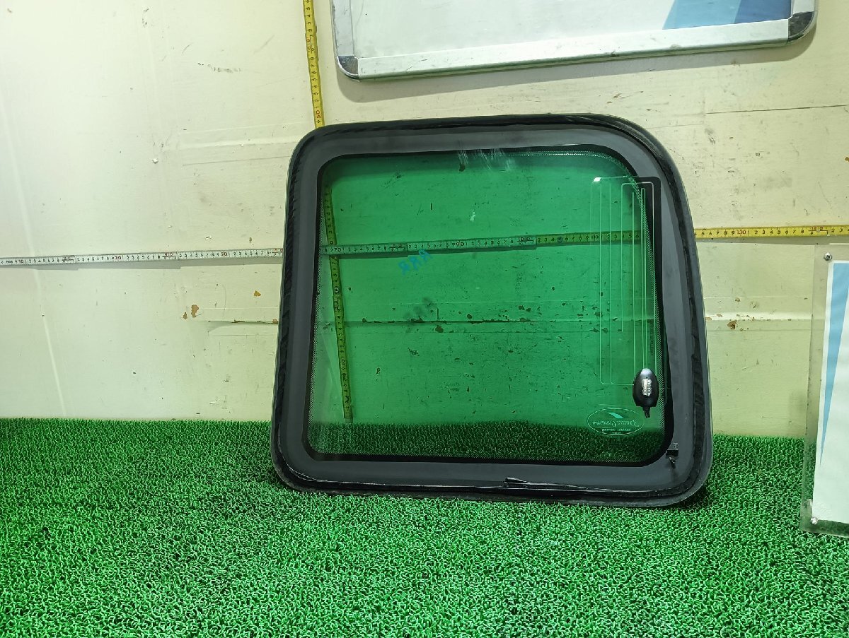  Renault правый задний боковое стекло в задней части кузова Kangoo GH-KCK4M, 2004 #hyj NSP235036