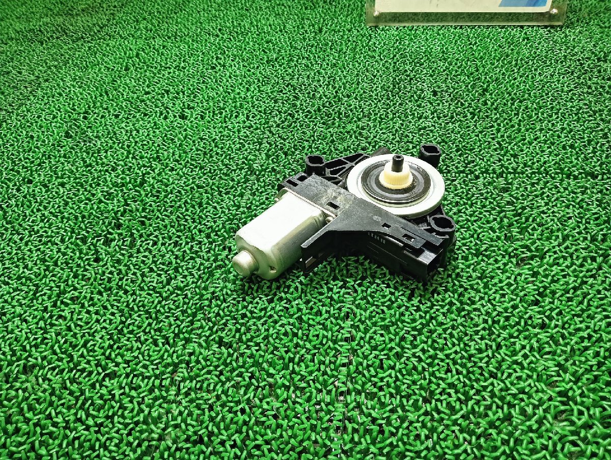 ボルボ 右 リアウィンドウレギュレータモーター V60 DBA-FB4164T, 2012 #hyj NSP235150