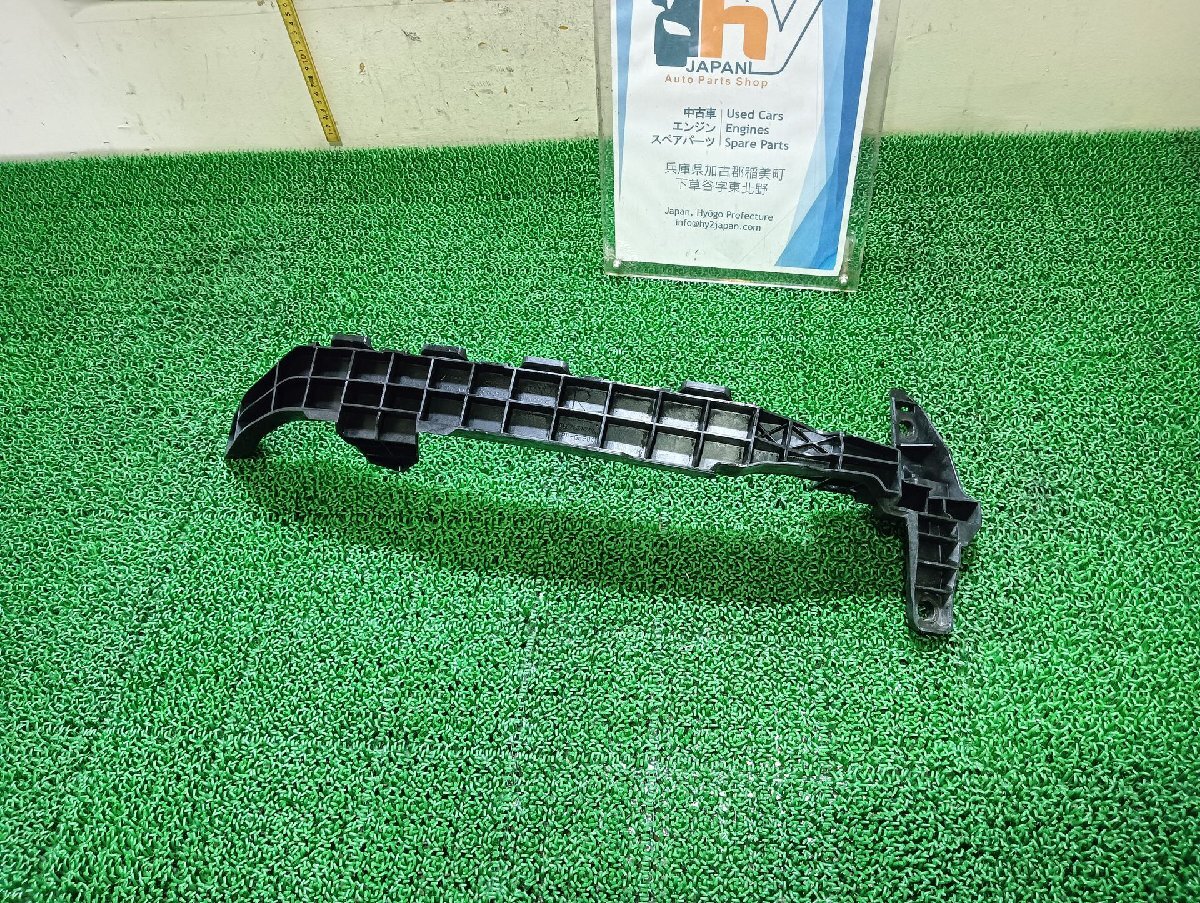 ホンダ ヘッドライト ブラケット 右 オデッセイ DBA-RB3, 2008 #hyj NSP234486