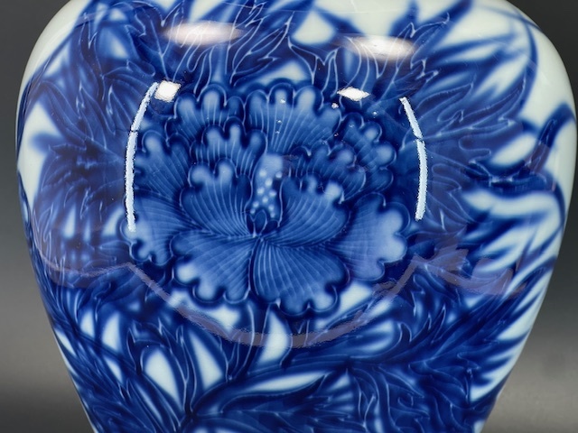 深川製磁 美術有田焼 花瓶 絵付け 牡丹 高さ31cm×直径23cm(約 深川製磁 美術有田焼 花瓶 絵付け 牡丹 高さ31cm×直径23cm(約