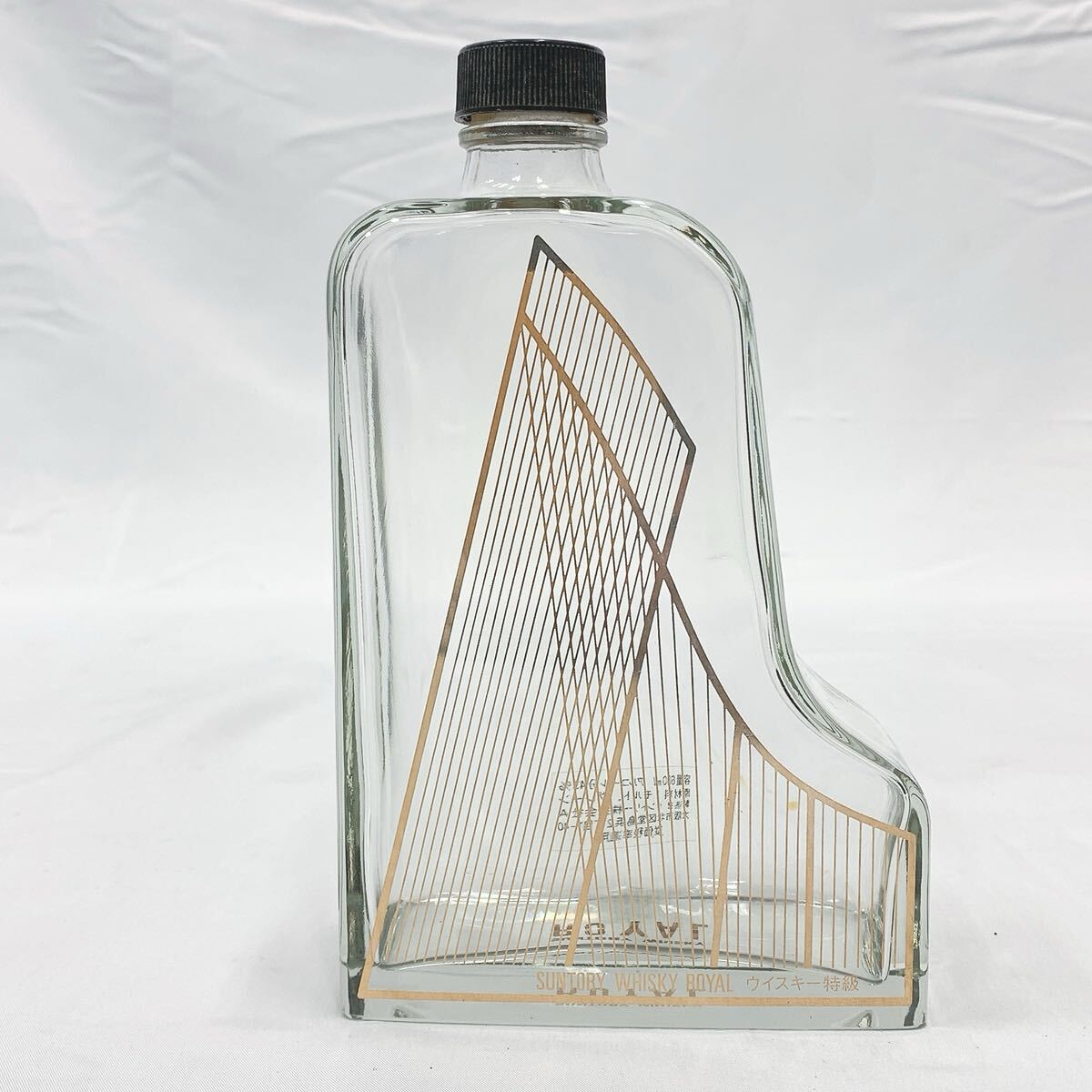 サントリー SUNTORY グランドピアノ型ボトル 600ml 43% 国産 サントリー SUNTORY グランドピアノ型ボトル 600ml 43% 国産