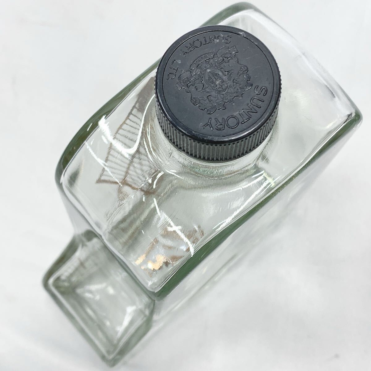 サントリー SUNTORY グランドピアノ型ボトル 600ml 43% 国産 サントリー SUNTORY グランドピアノ型ボトル 600ml 43% 国産
