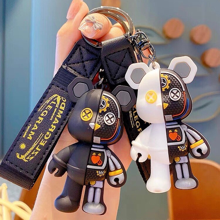 新品2点セット ベアブリック キーホルダー ロボット ストラップ 新品2点セット ベアブリック キーホルダー ロボット ストラップ