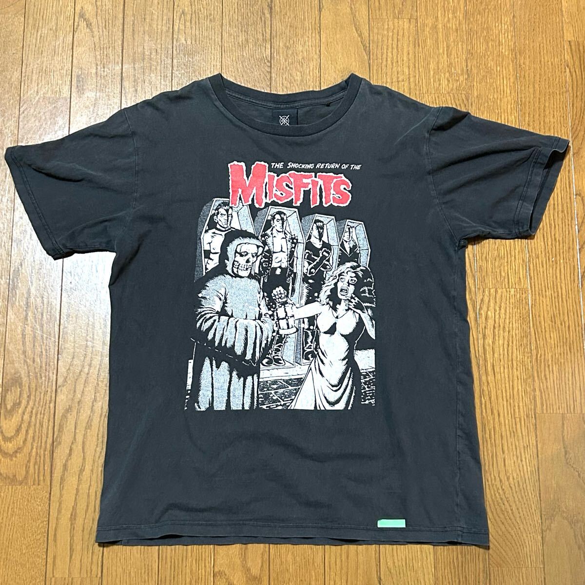 Lサイズ MISFITS ミスフィッツ 古着半袖Tシャツ チャコール Lサイズ MISFITS ミスフィッツ 古着半袖Tシャツ チャコール
