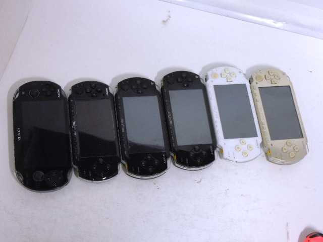 ゲーム機 25台 】 New3DSLL ・ 3DSLL ・3DS ・・PSP ・スイッチ ゲーム機 25台 】 New3DSLL ・ 3DSLL ・3DS ・・PSP ・スイッチ