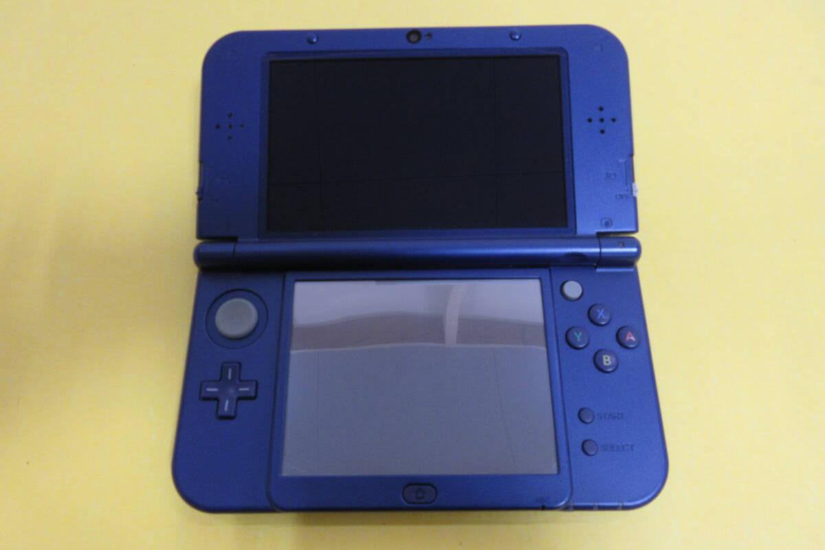067) ジャンク ニンテンドー New 3DS LL RED-001 メタリック