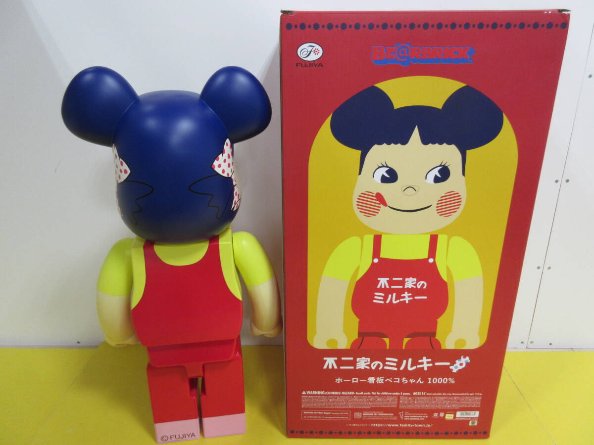 091)BE@RBRICK ホーロー看板 ペコちゃん 1000% ベアブリック 091)BE@RBRICK ホーロー看板 ペコちゃん 1000% ベアブリック