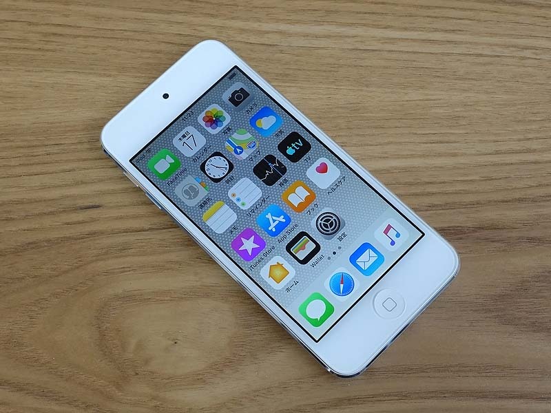 iPod touch 第6世代 32GB シルバー A1574 モデル MKHX2J/A 美品