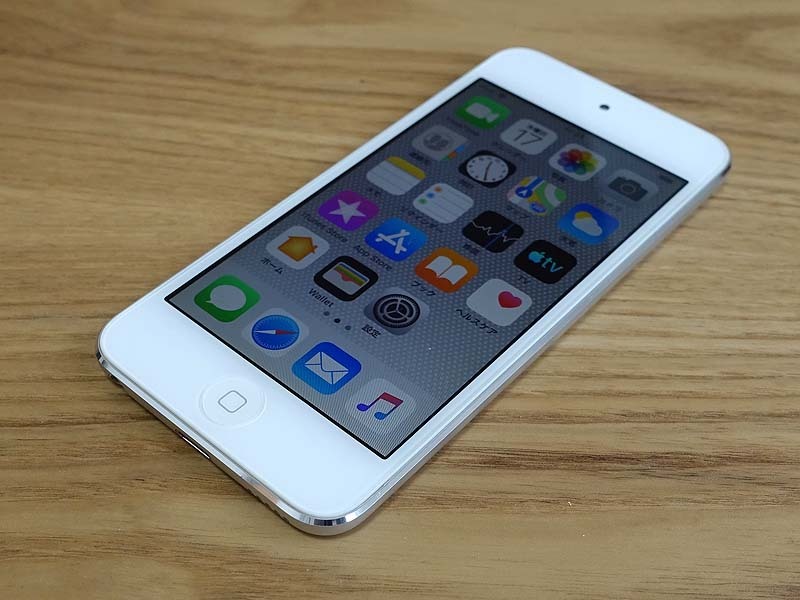 iPod touch 第6世代 32GB シルバー A1574 モデル MKHX2J/A 美品