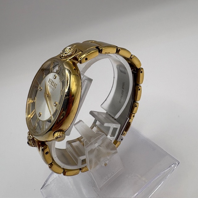 VERSACE ヴェルサーチ ヴェルサス 腕時計 VSP490618 SS VERSACE ヴェルサーチ ヴェルサス 腕時計 VSP490618 SS