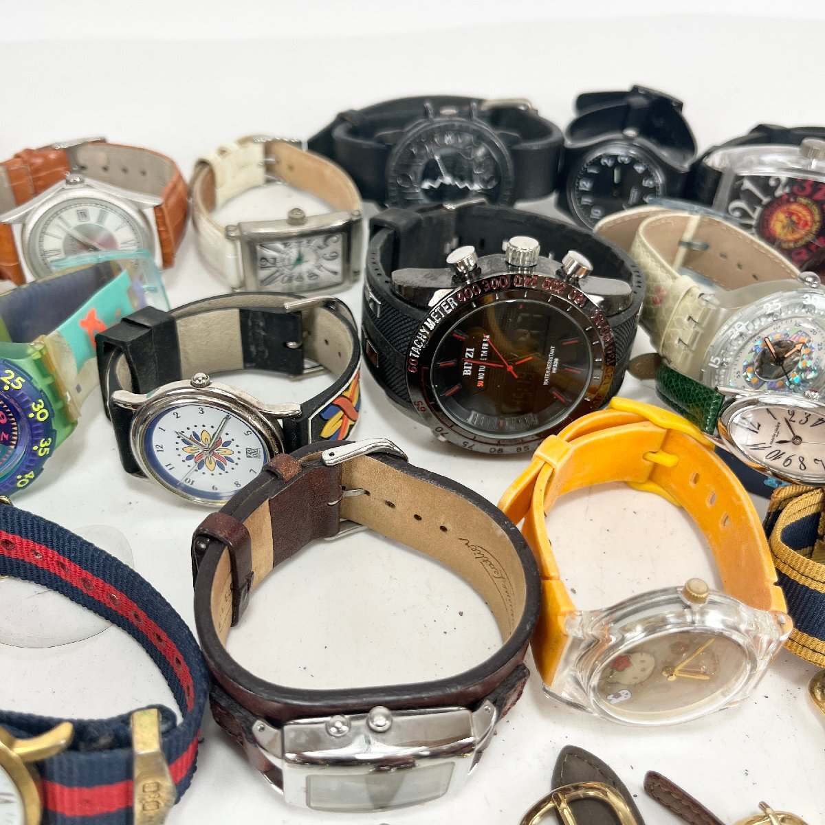 CITIZEN CASIO SWATCH等 時計まとめ 腕時計 大量 ジャンク 現状 CITIZEN CASIO SWATCH等 時計まとめ 腕時計 大量 ジャンク 現状