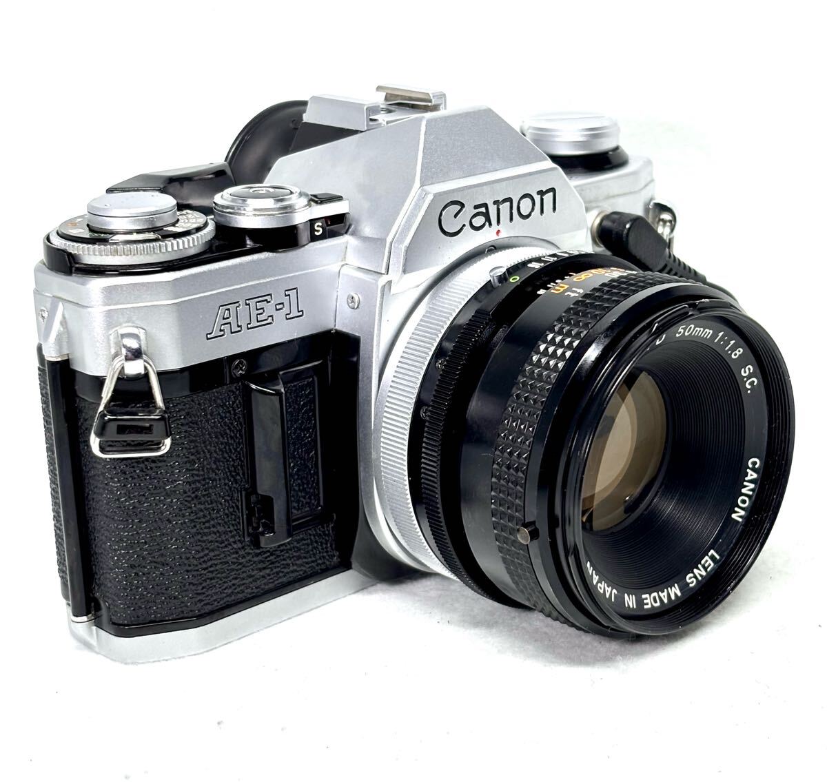 完全動作・美品】キャノンCanonフィルムカメラAE-1 シルバー 完全動作・美品】キャノンCanonフィルムカメラAE-1 シルバー