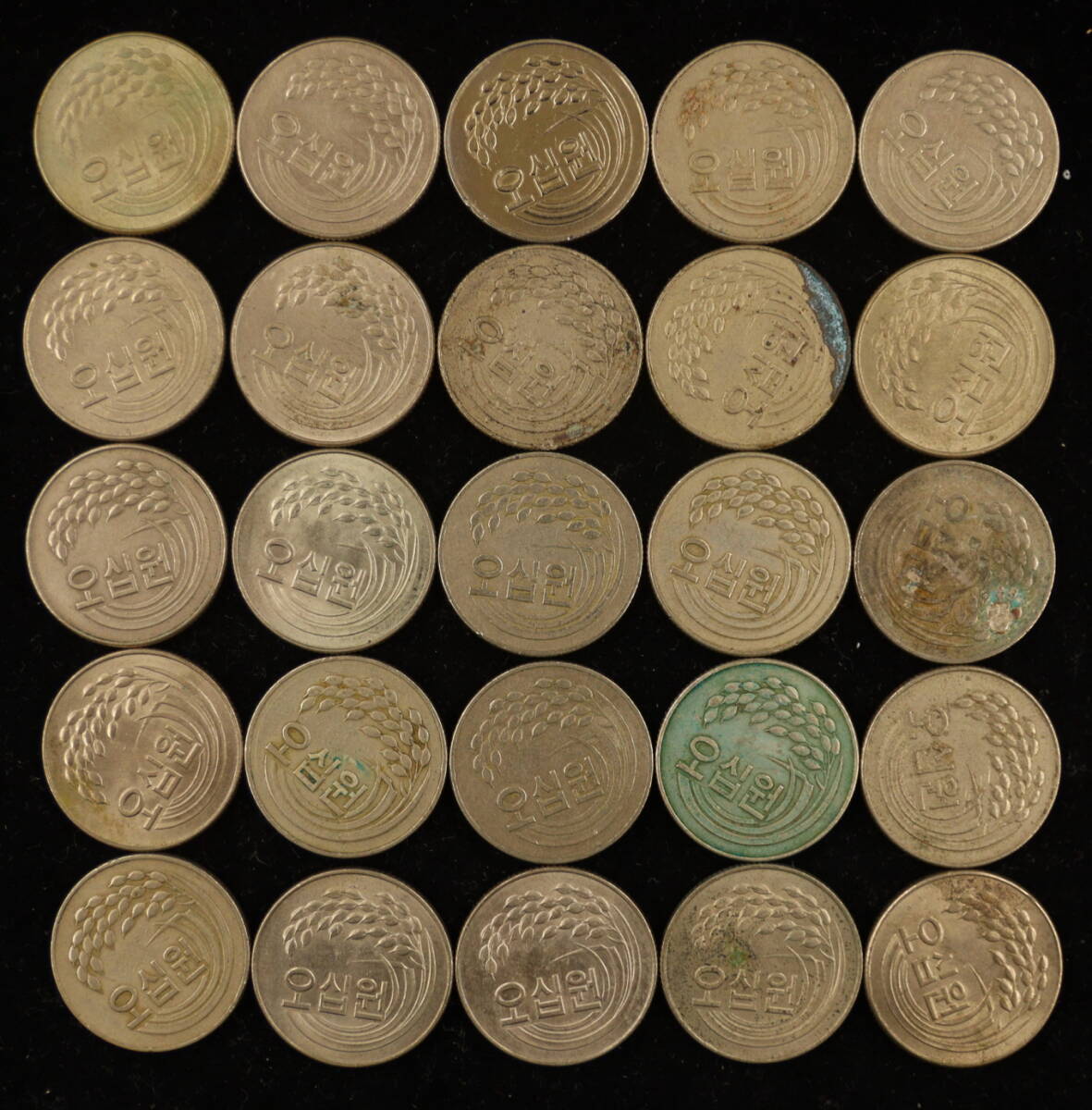韓国 WON 50WON 1973年白銅貨 計100枚 まとめて 韓国硬貨 海外 韓国 WON 50WON 1973年白銅貨 計100枚 まとめて 韓国硬貨 海外