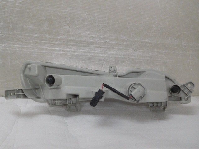 Solio DAA-MA36S левый габаритный фонарь 36564-81PA0 Stanley W2847 левый позиция лампа 369655