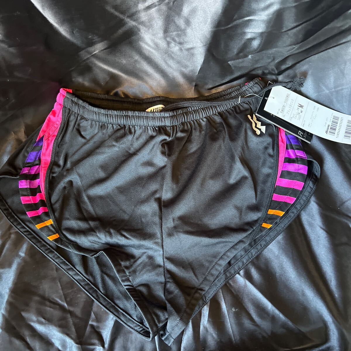 SUPER STAR ショートパンツ Mサイズ ブラック ヴィンテージ 新品未使用品 ロゴ入り ◎スポーツ ◎ランニング
