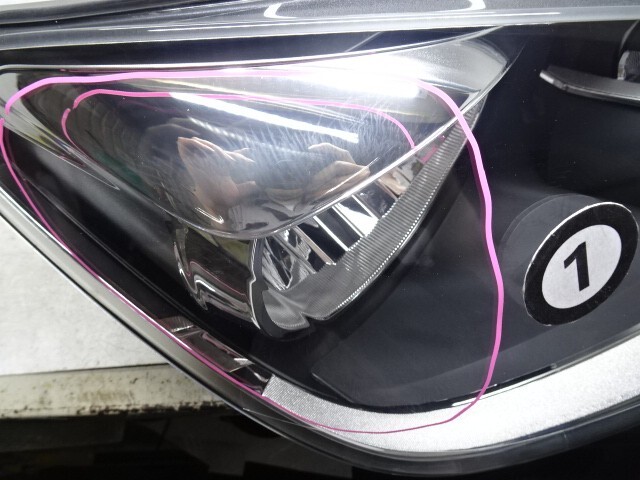VW アップ！ DBA-AACHY 右ヘッドライト ランプ 244246