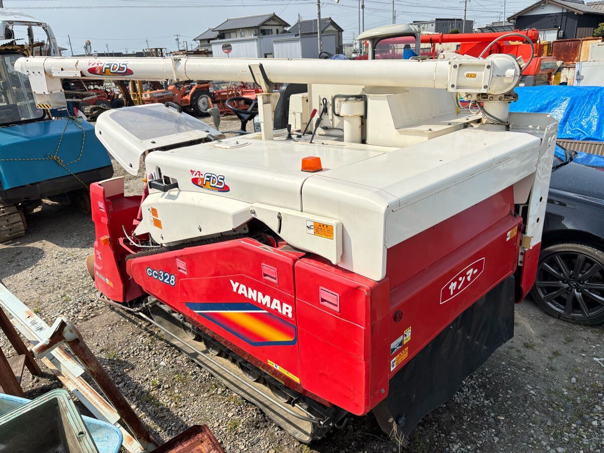 ヤンマー GC328 コンバイン 3条刈り パワステ 28馬力 水平 UFO ヤンマー GC328 コンバイン 3条刈り パワステ 28馬力 水平 UFO