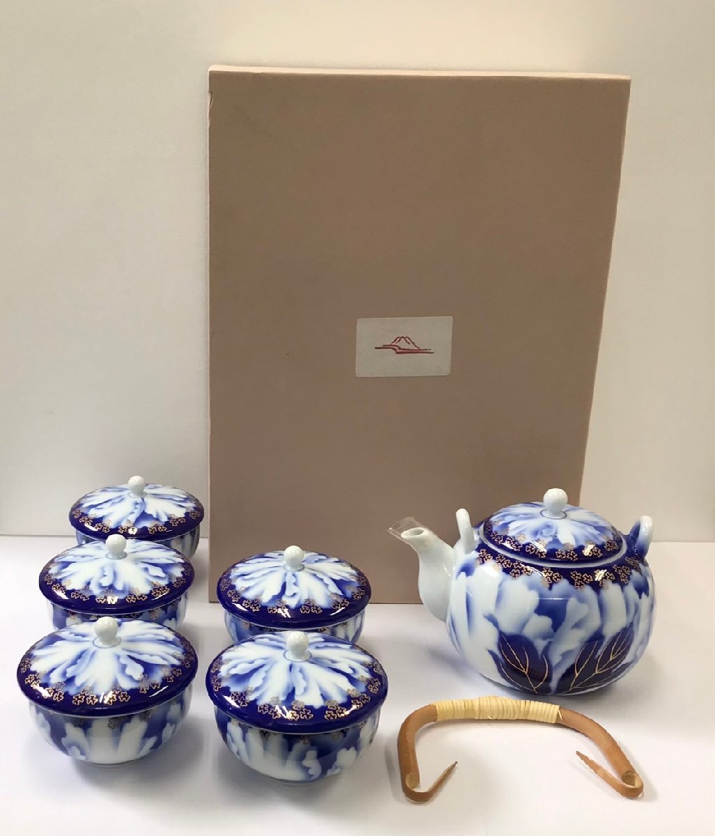 1円~【美品】深川製磁 牡丹金ミル 松型茶器揃 急須 湯呑 蓋付き 1円~【美品】深川製磁 牡丹金ミル 松型茶器揃 急須 湯呑 蓋付き