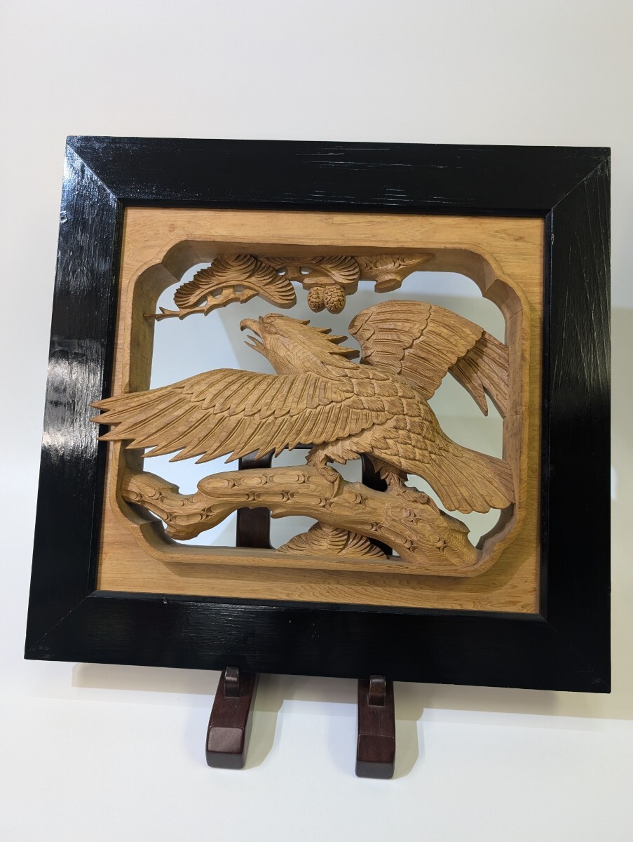 古美術品 鷹に松 細密 彫刻欄間 極厚6cm 木彫 和室 四半間 欄間 古美術品 鷹に松 細密 彫刻欄間 極厚6cm 木彫 和室 四半間 欄間