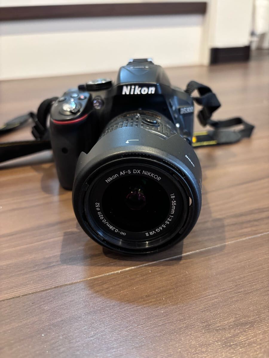 Nikon ニコン D5300 AF-S DX 18-55mm F3.5-5.6G VR II Kit Nikon ニコン D5300 AF-S DX 18-55mm F3.5-5.6G VR II Kit