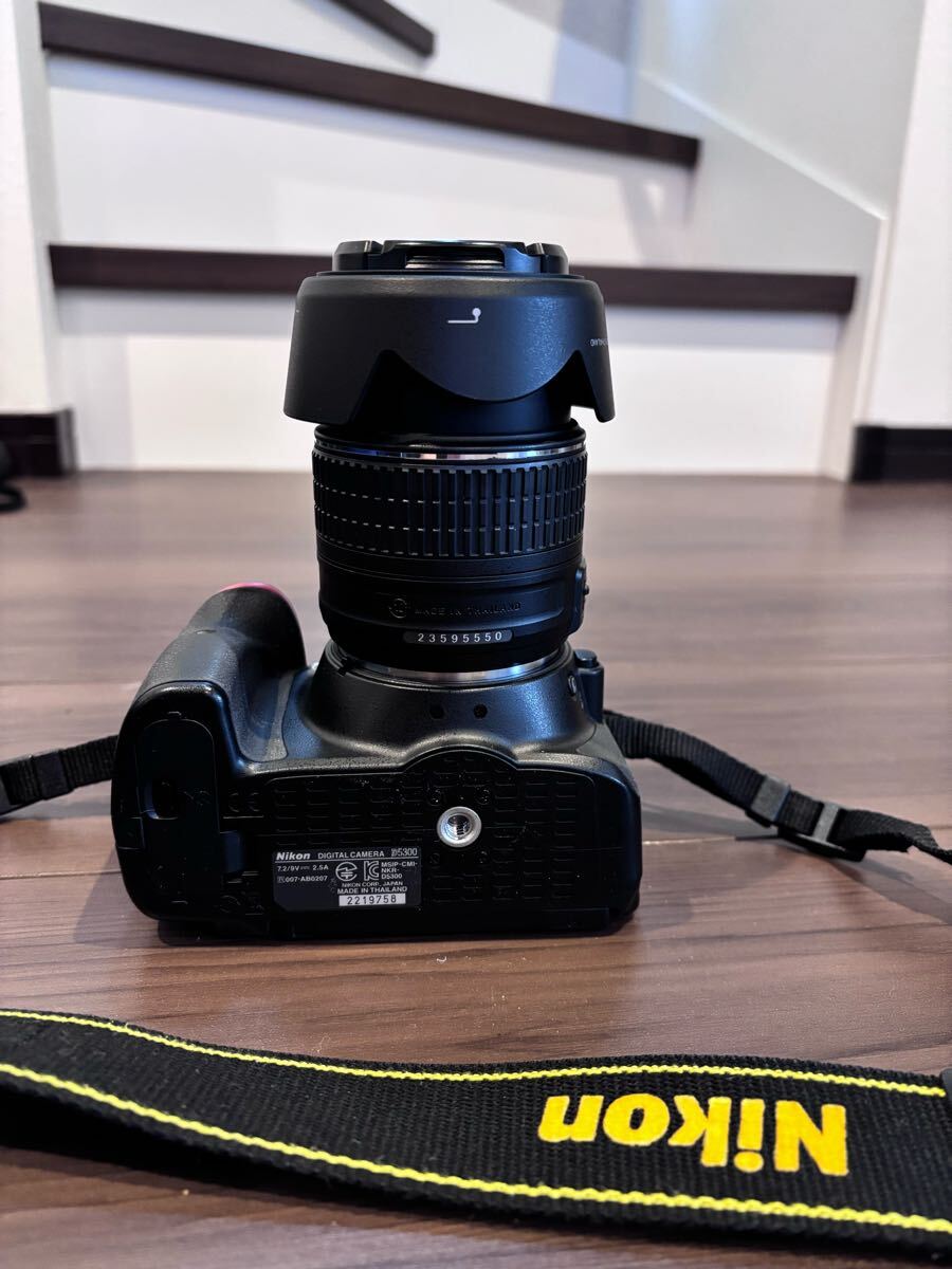 Nikon ニコン D5300 AF-S DX 18-55mm F3.5-5.6G VR II Kit Nikon ニコン D5300 AF-S DX 18-55mm F3.5-5.6G VR II Kit