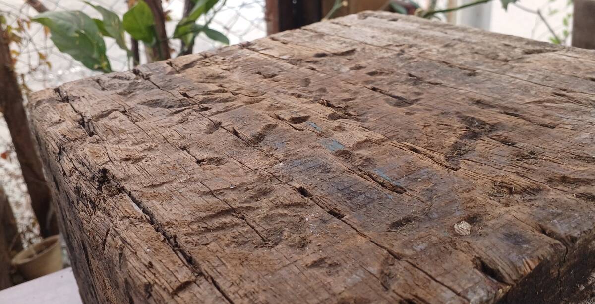 ！稀少！昭和中期思われる！★カット【枕木】１６０×２４０×２４０ミリ、９，５キログラム（詳細不明）_画像8