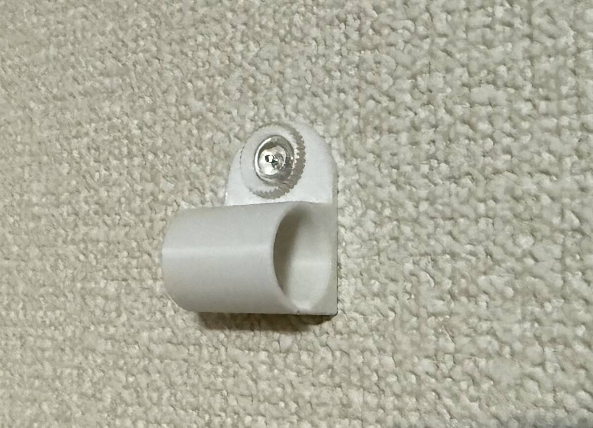 タペストリーホルダー 小サイズ 壁貼り用 内径14mm 推し活にどうぞ! 白 TPS1-W 2個セット_画像3