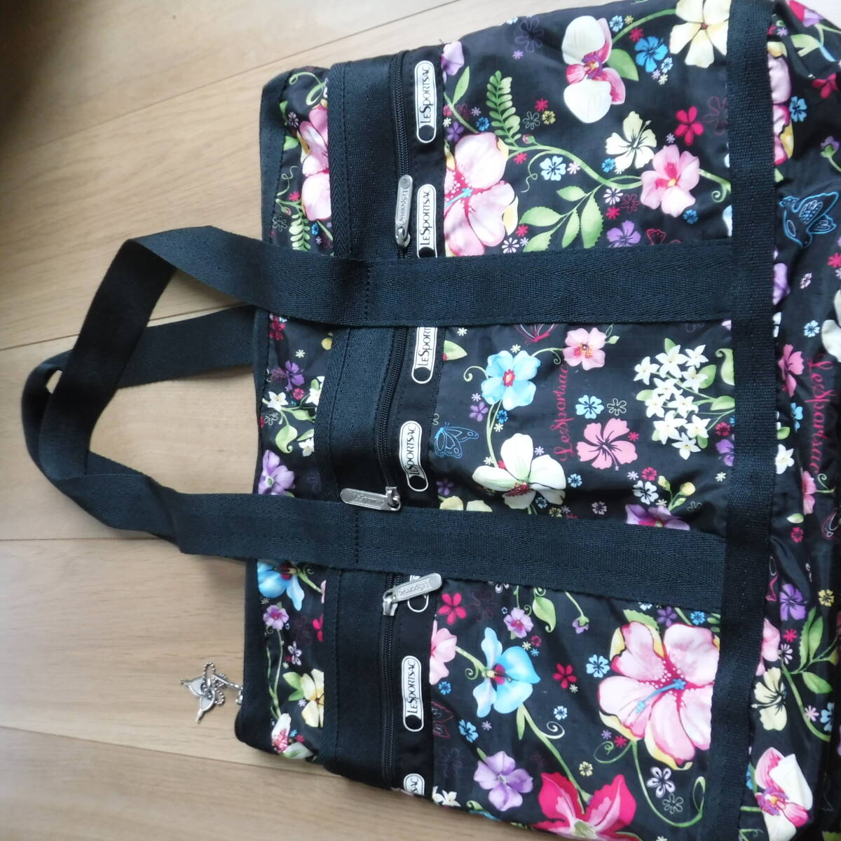 稅不要特価 鍵付き!LESPORTSAC レスポートサック ハワイ DFS限定 トロピカルフローラル ポケットたくさん 大きめ トートバッグ?③