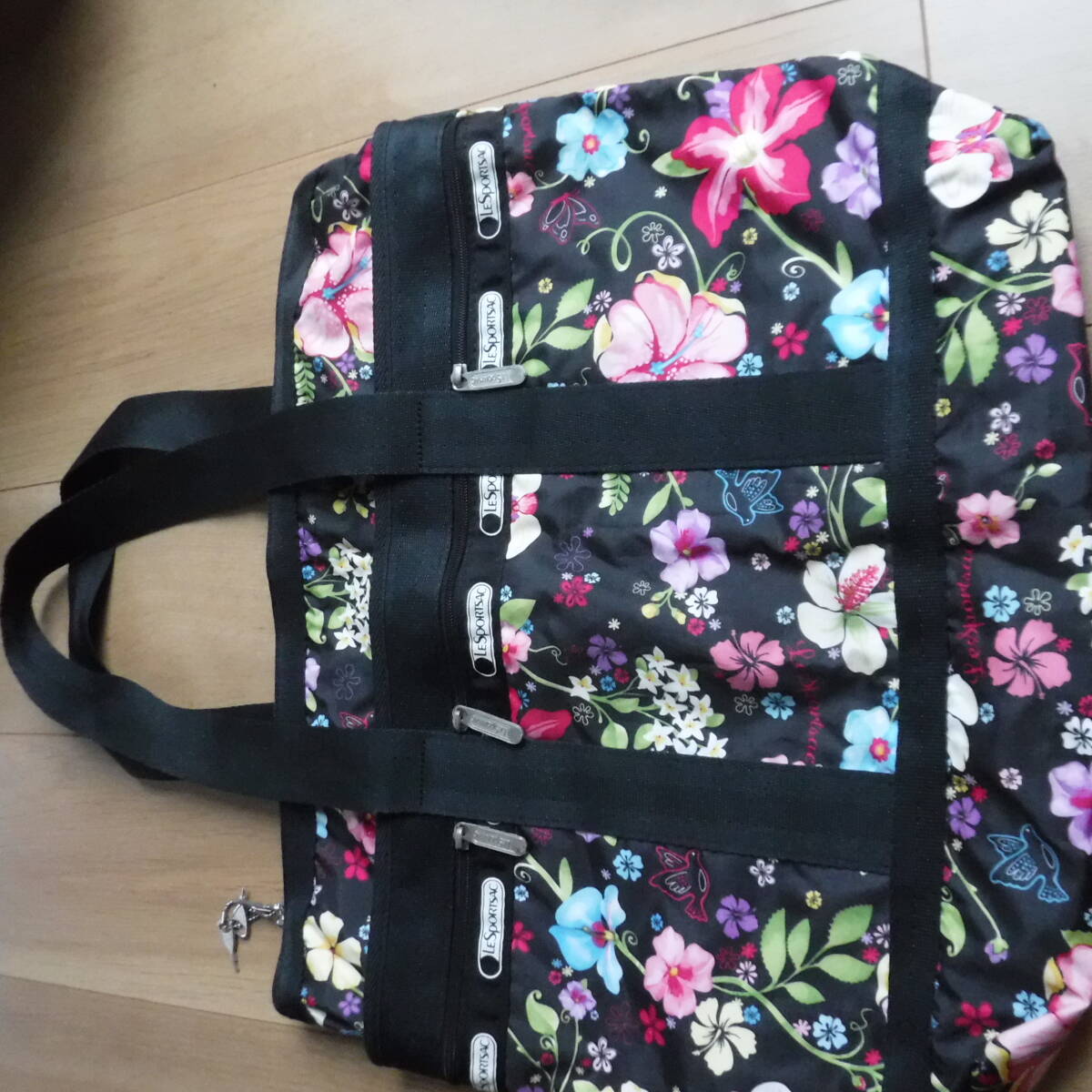 稅不要特価 鍵付き 美品!LESPORTSAC レスポートサック ハワイ DFS限定 トロピカルフローラル ポケットたくさん 大きめ トートバッグ?④