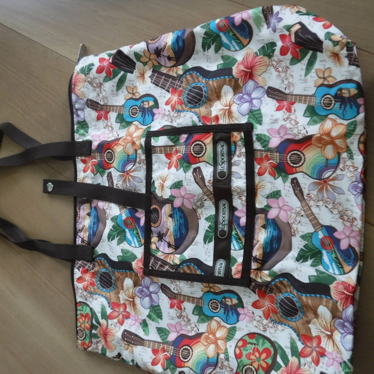 稅不要特価 極美品!LESPORTSAC レスポートサック ハワイ限定 メレ ウクレレ柄 肩～OK 折りたたみ可能 トートバッグ?①