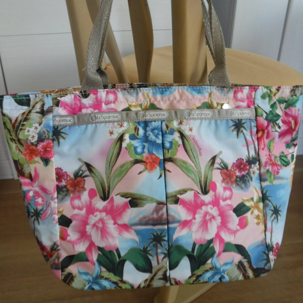 稅不要特価 ハワイ柄☆外極美品!LESPORTSAC レスポートサック ハワイアンボタニカル柄 トートバッグ?②