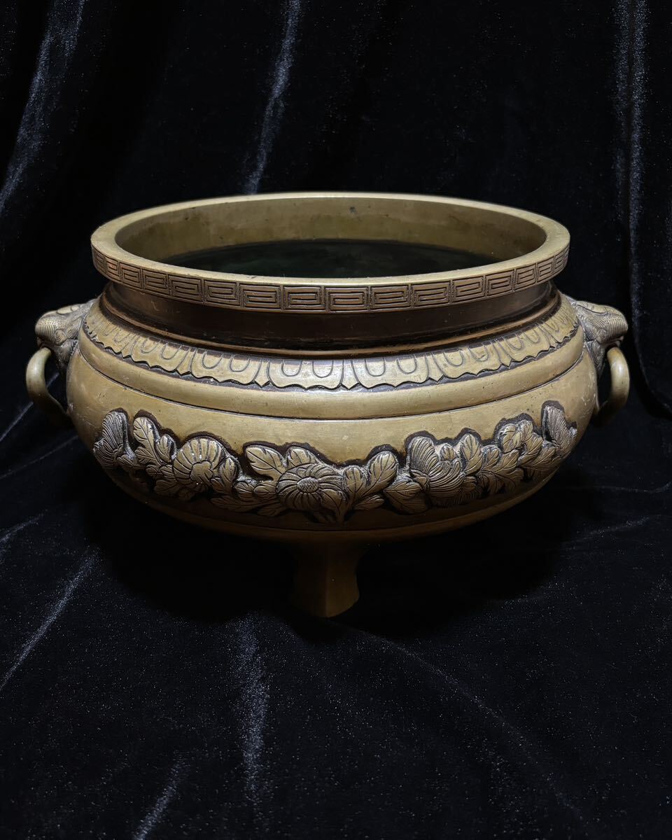 古美術】金谷五郎三郎 作 黄銅 銅火鉢 火鉢 龍裏印 茶道具 香炉 古美術】金谷五郎三郎 作 黄銅 銅火鉢 火鉢 龍裏印 茶道具 香炉