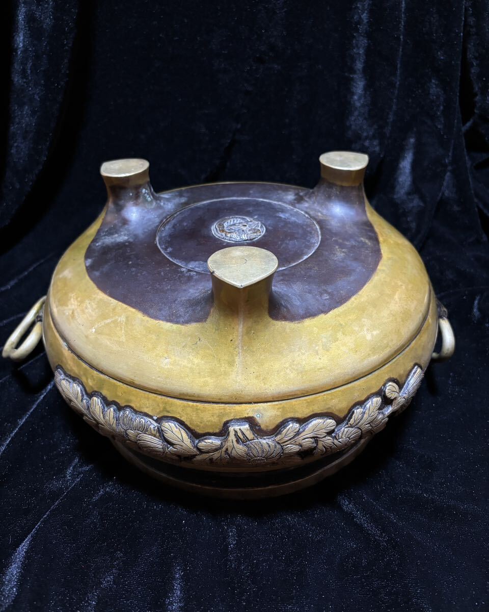 古美術】金谷五郎三郎 作 黄銅 銅火鉢 火鉢 龍裏印 茶道具 香炉 古美術】金谷五郎三郎 作 黄銅 銅火鉢 火鉢 龍裏印 茶道具 香炉