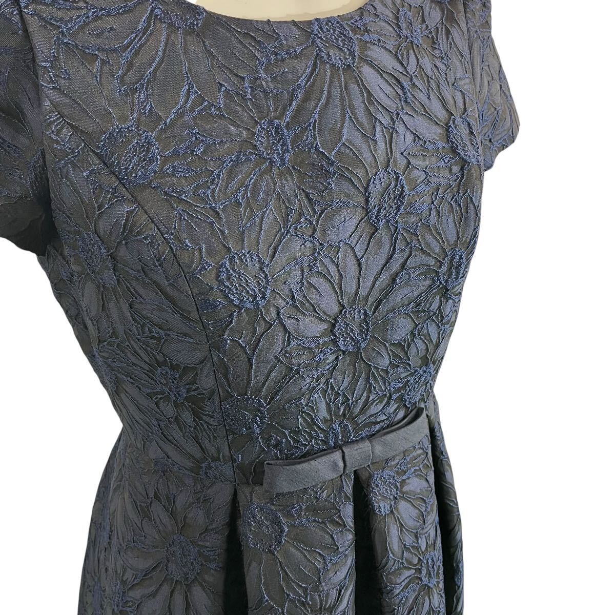 未使用 エムズグレイシーリボン付 花柄ワンピースsize S タグ 未使用 エムズグレイシーリボン付 花柄ワンピースsize S タグ