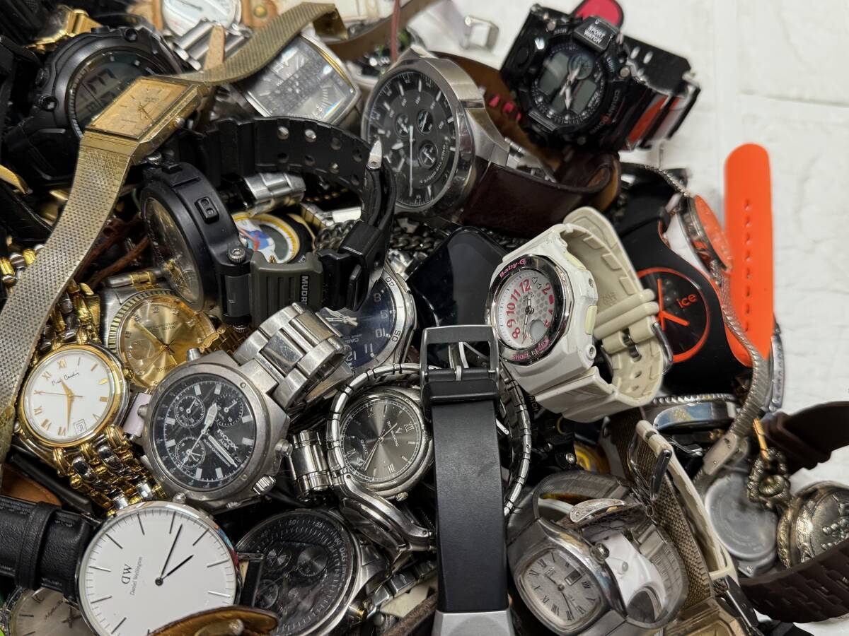 時計 稼働品 ジャンク品 色々おまとめ CASIO カシオ DIESEL 時計 稼働品 ジャンク品 色々おまとめ CASIO カシオ DIESEL