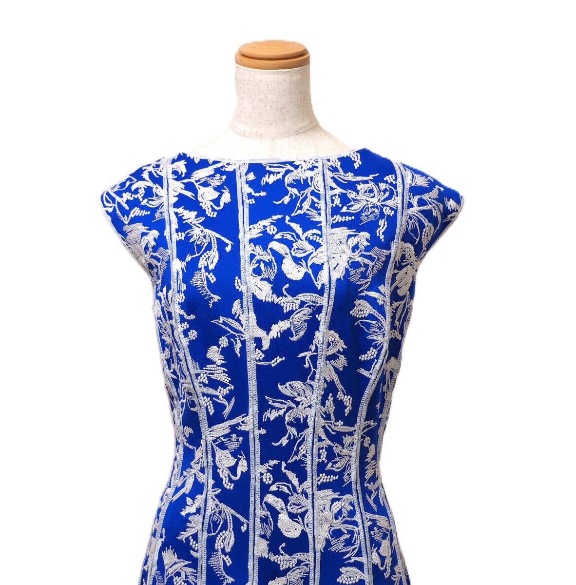 TADASHI SHOJI タダシショージ ROYAL BLUE & IVORY ワンピース TADASHI SHOJI タダシショージ ROYAL BLUE & IVORY ワンピース