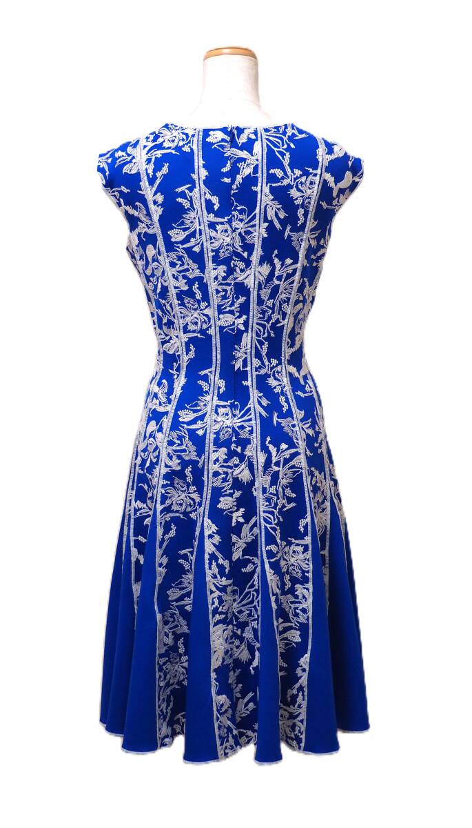 TADASHI SHOJI タダシショージ ROYAL BLUE & IVORY ワンピース TADASHI SHOJI タダシショージ ROYAL BLUE & IVORY ワンピース