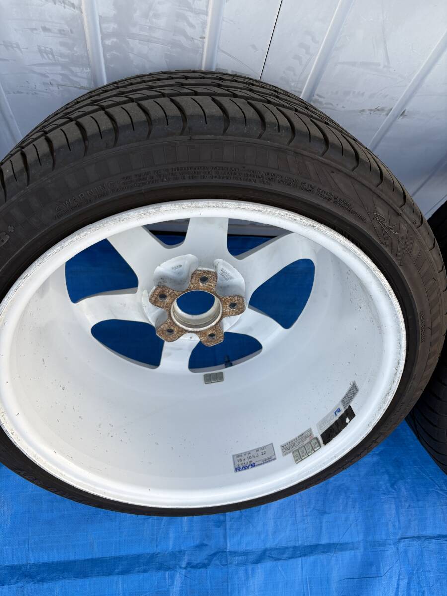 【美品】RAYS TE37 18インチ 9.5J/10.5J +22 PCD114.3 ホワイト ドリフト?ショーカー仕様 Z33/JZX/スカイライン対応