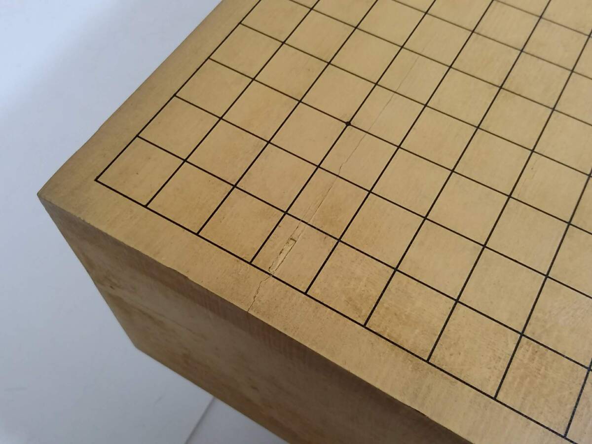 初だし】へそ付き 脚付き 柾目 碁盤/約45.5×42×29.5cm/囲碁/血 初だし】へそ付き 脚付き 柾目 碁盤/約45.5×42×29.5cm/囲碁/血