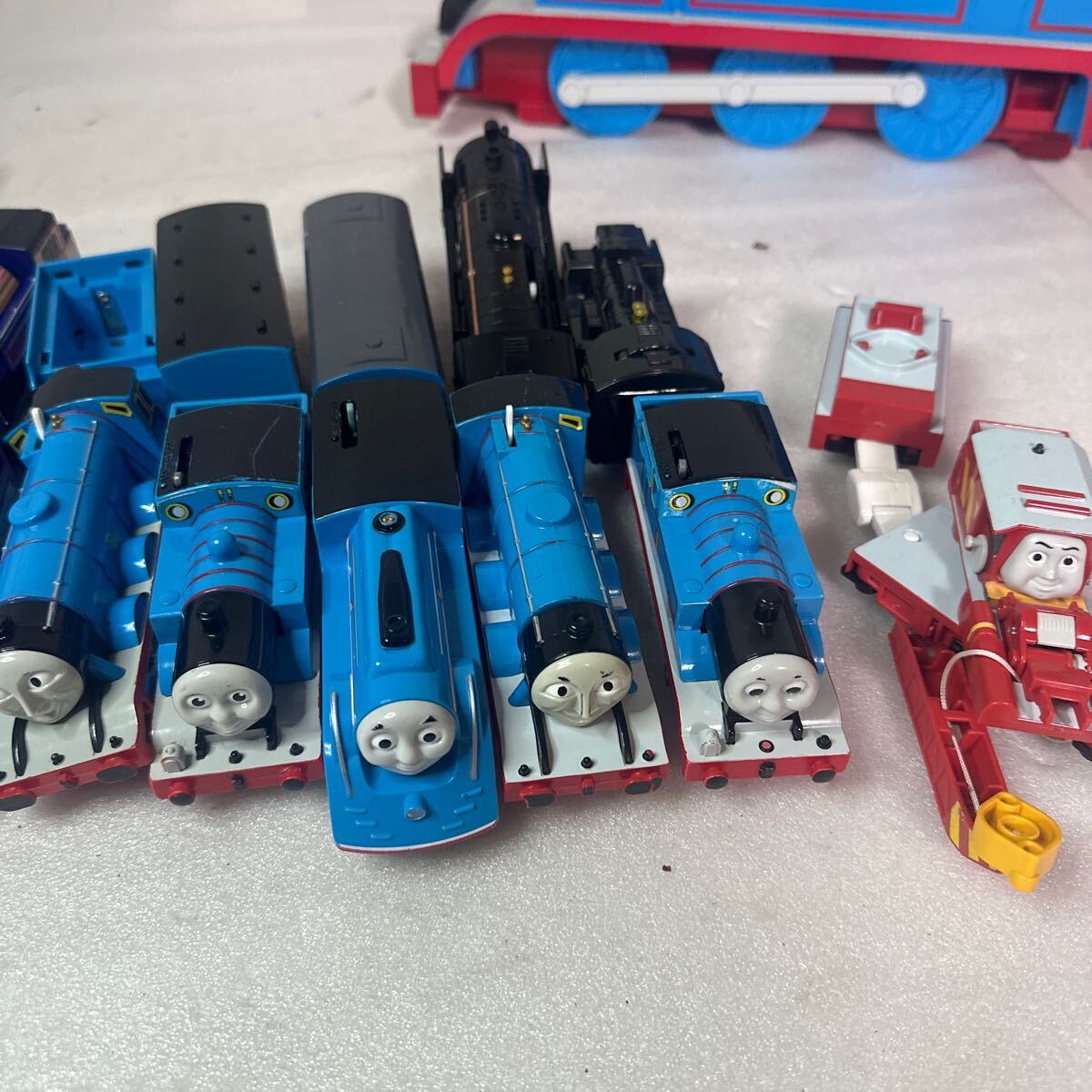 動作品】プラレール トーマス 機関車トーマス 車両 ゴードン 動作品】プラレール トーマス 機関車トーマス 車両 ゴードン