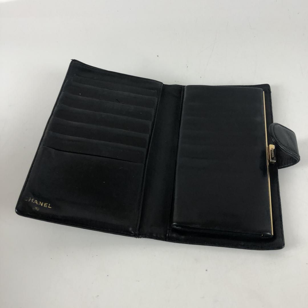 CHANEL シャネル キャビアスキン 二つ折り がま口 長財布 CHANEL シャネル キャビアスキン 二つ折り がま口 長財布