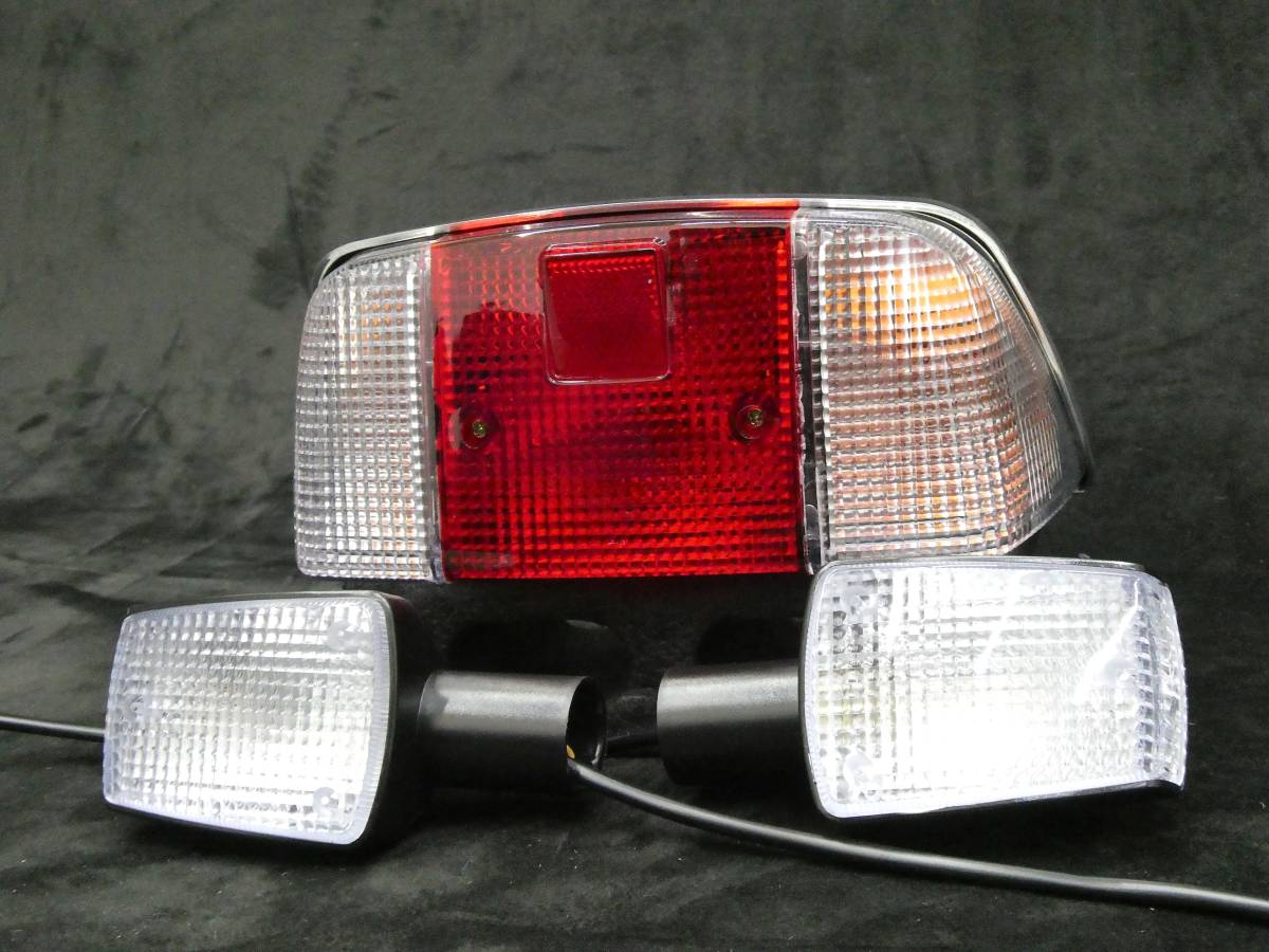 CBX400F テールランプ 紅白 銀 フロントウインカー CBX400F テールランプ 紅白 銀 フロントウインカー