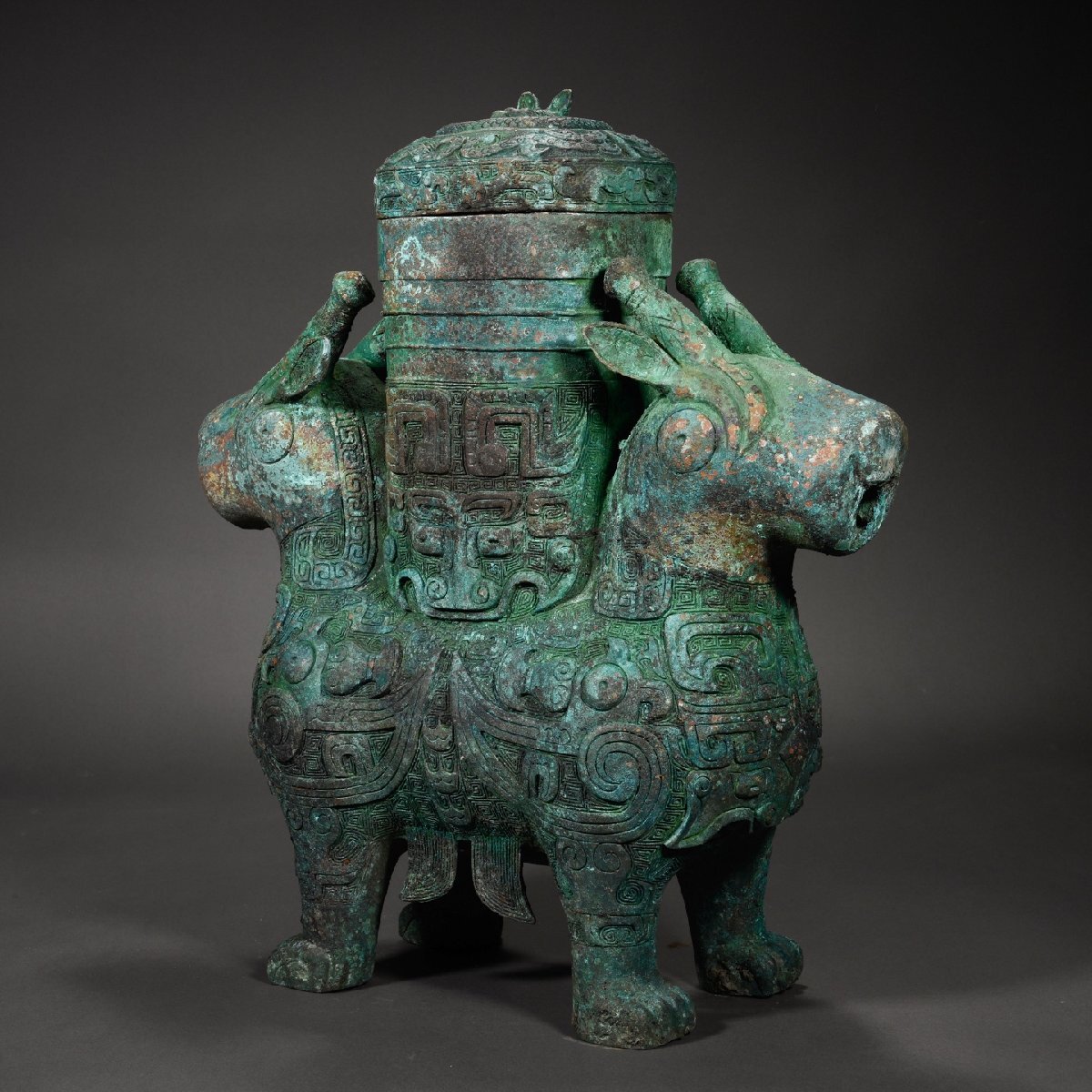 安】漢時代 青銅器 獣面紋犠尊 中国古美術 古置物 古擺件 古董品 安】漢時代 青銅器 獣面紋犠尊 中国古美術 古置物 古擺件 古董品