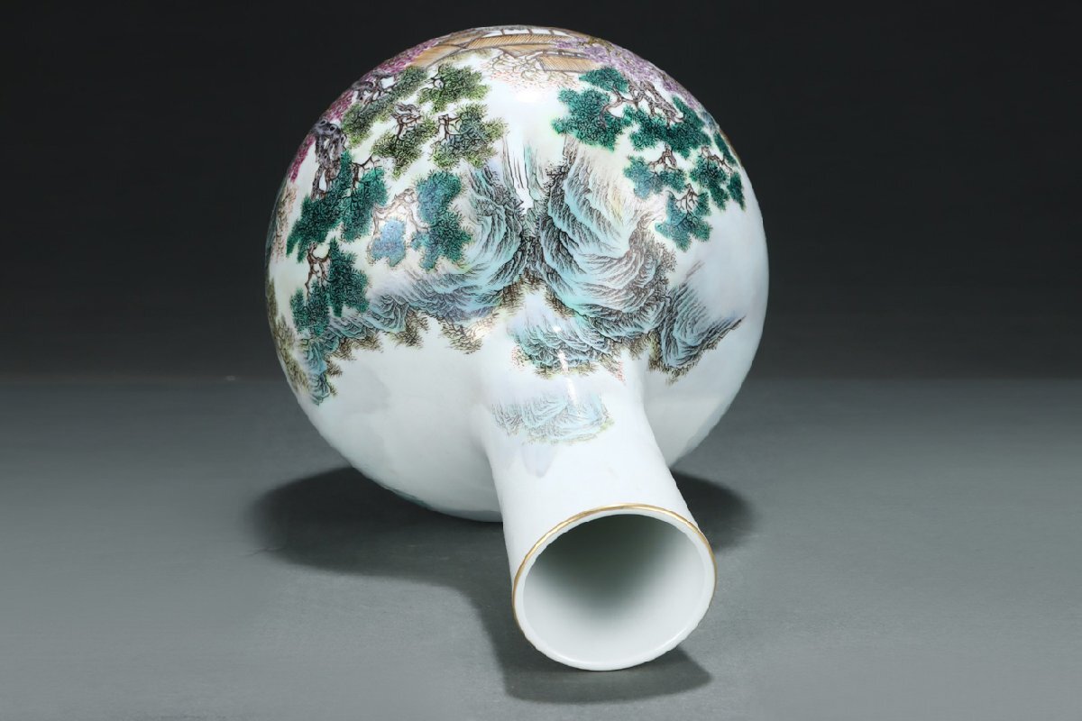安】清時代 粉彩山水図描金天球瓶 郎世寧絵 絹本【磁器瓶図