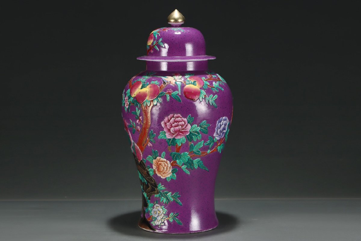 安】清時代 紫釉琺瑯彩刻花鳥紋描金将軍罐 郎世寧絵 絹本【磁器 安】清時代 紫釉琺瑯彩刻花鳥紋描金将軍罐 郎世寧絵 絹本【磁器