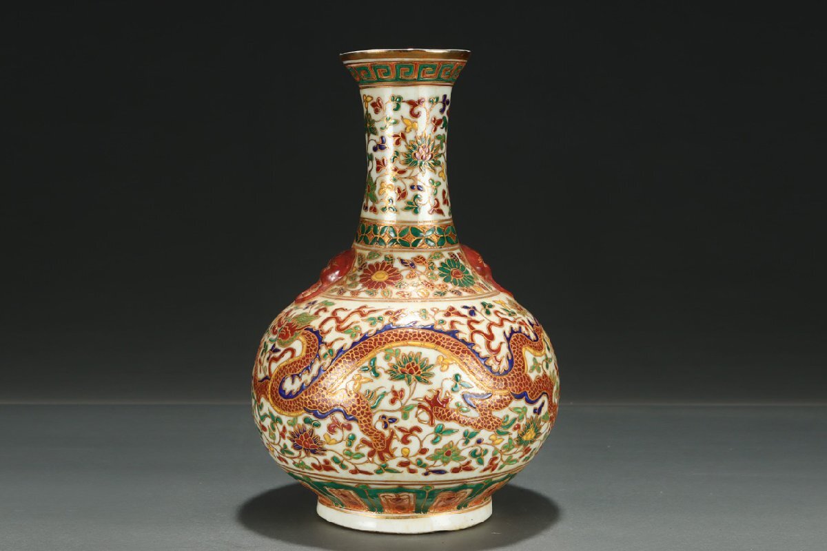 安】明時代 紅緑彩描金花卉龍紋双耳瓶 郎世寧絵 絹本【磁器瓶図 安】明時代 紅緑彩描金花卉龍紋双耳瓶 郎世寧絵 絹本【磁器瓶図